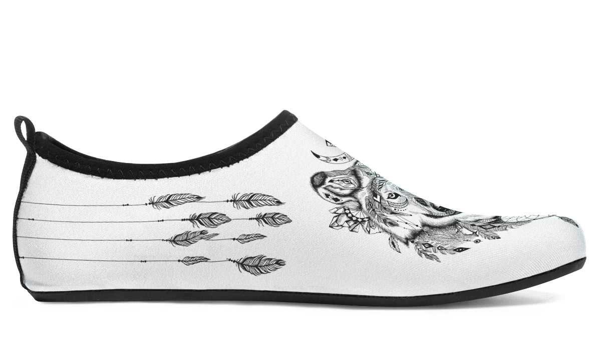 Bohemian Wolf White - Current