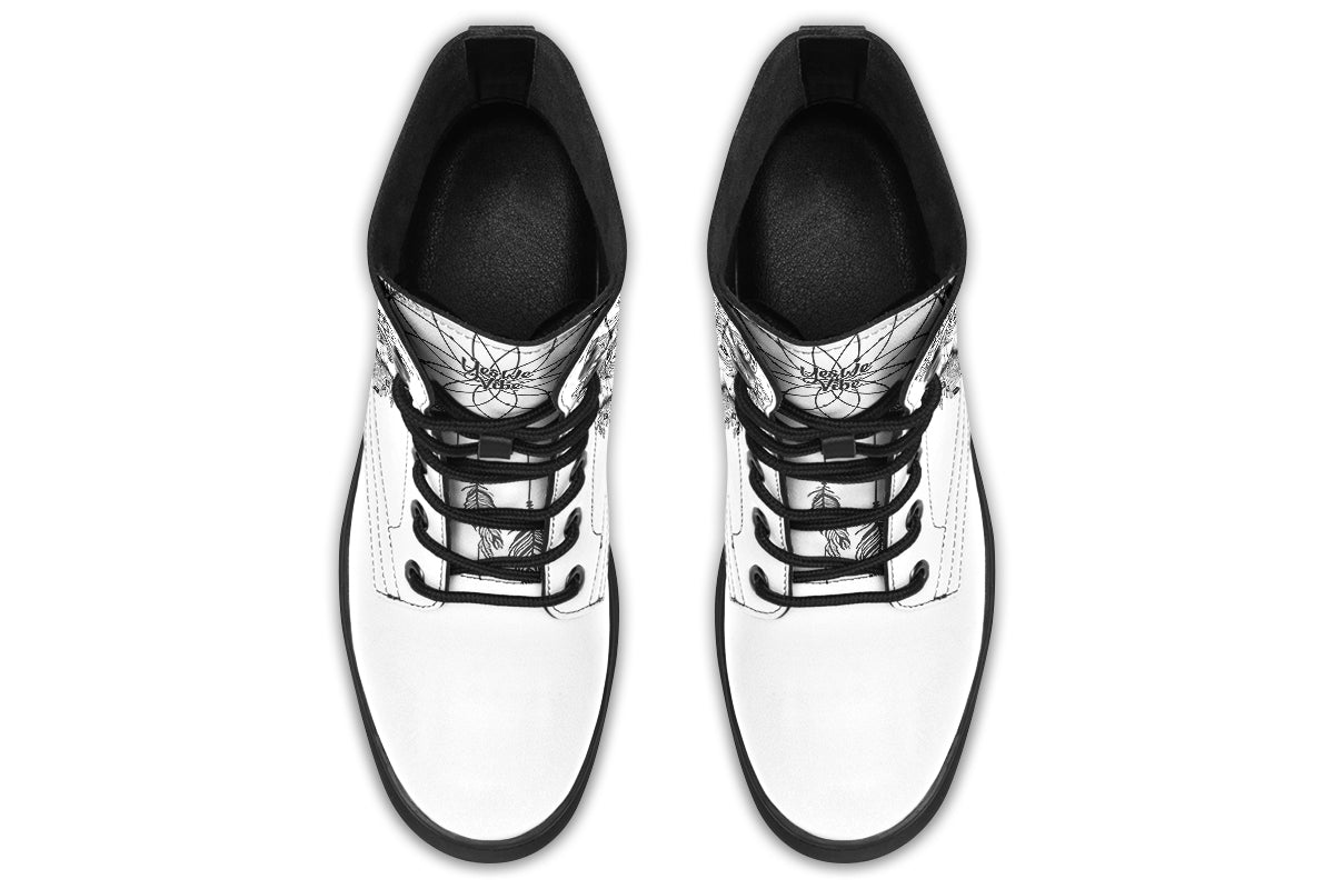 Bohemian Wolf White - Current