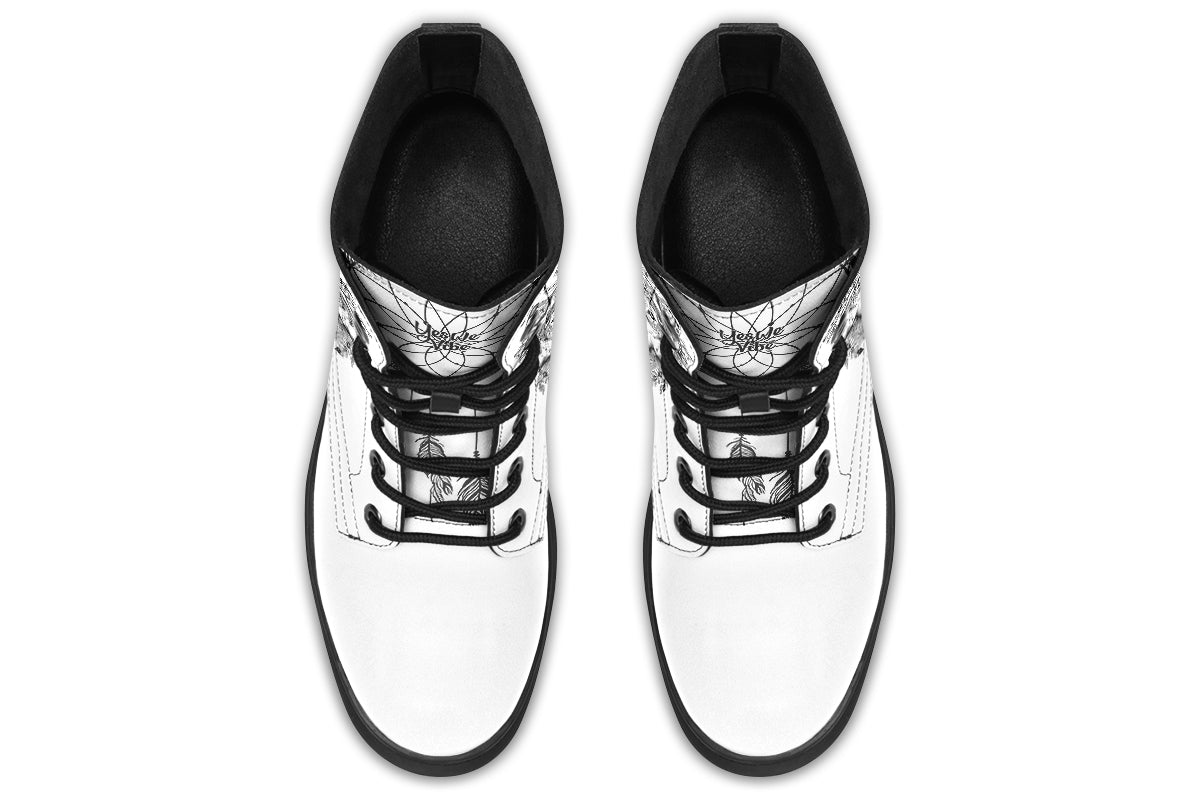 Bohemian Wolf White Original