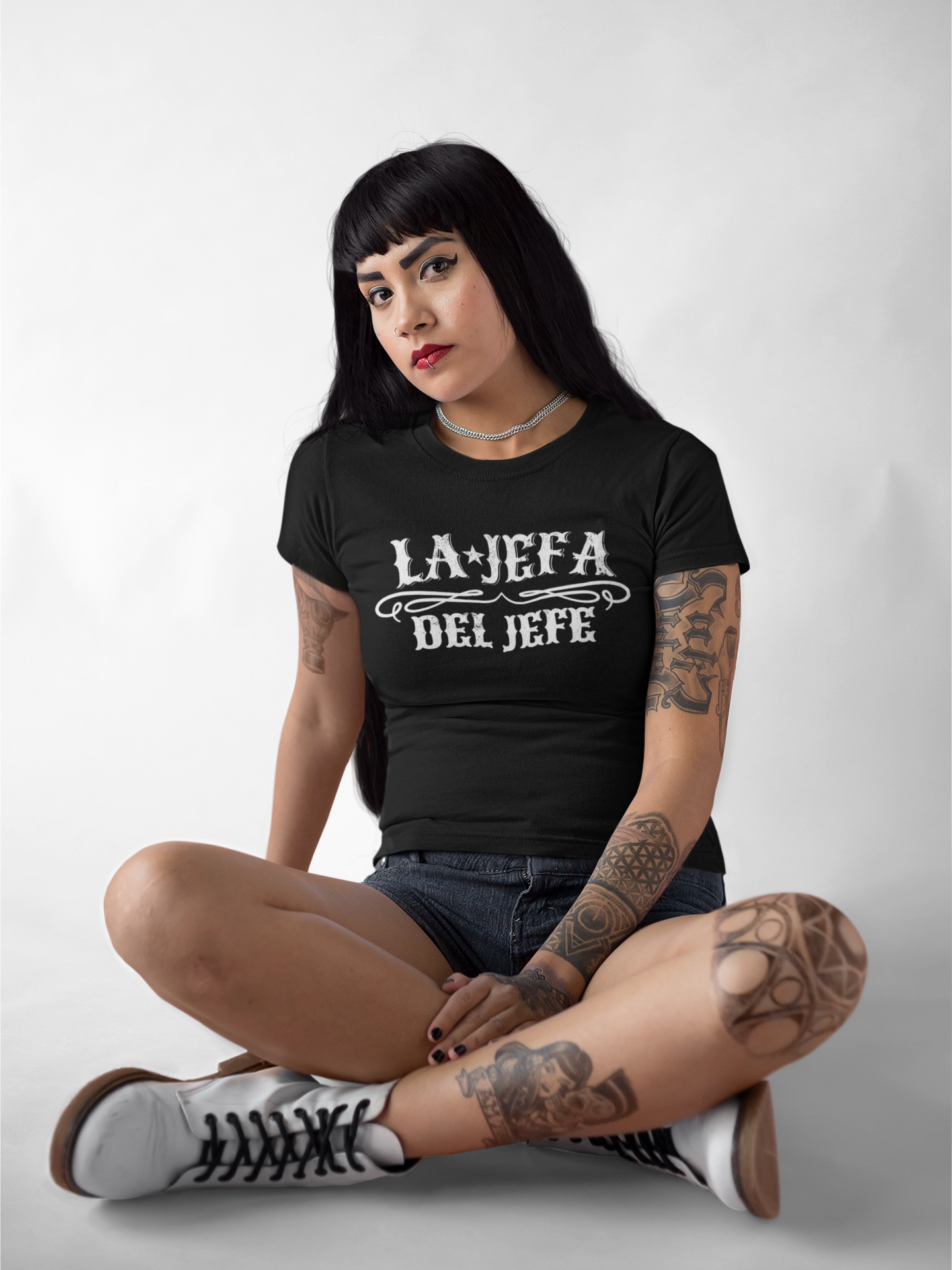 Premium La Jefa Del Jefe Chingona T-shirt