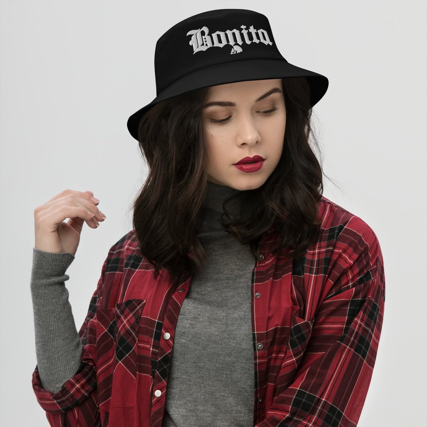 Chingona Skull Old School Bucket Hat