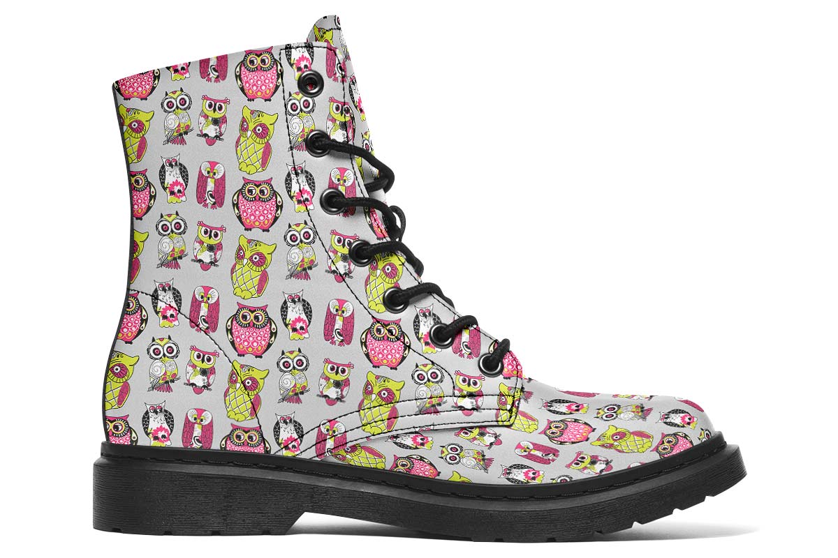 Colorfu Owl Pattern Boots