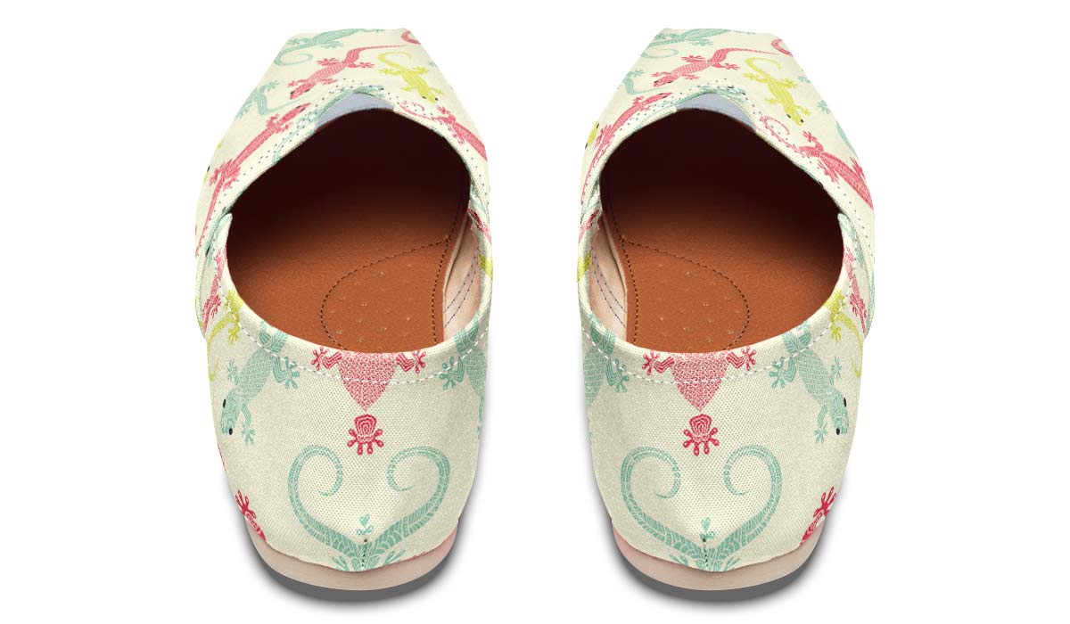 Lizard Pattern Casual Shoes