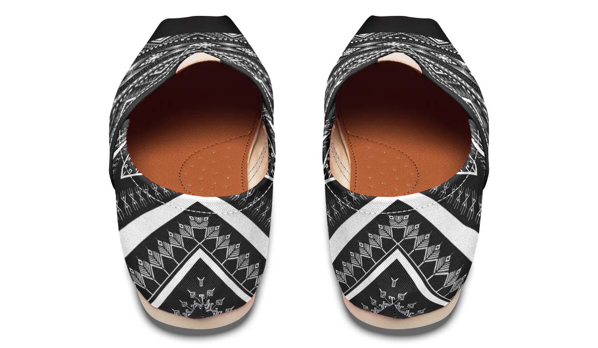 Black Boho Pattern