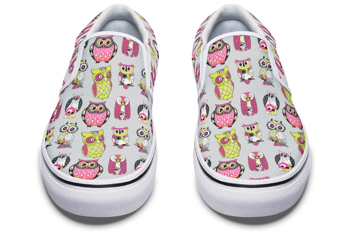 Colorful Owl Pattern Slip-On Shoes